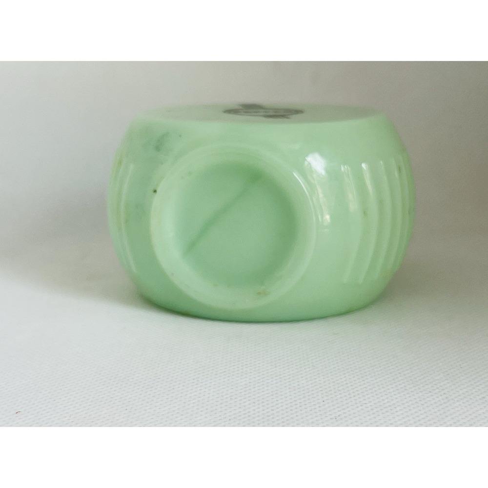 Vintage Art Deco Jadeite Green Glass Tulip Pepper Shaker - Picture 5 of 5